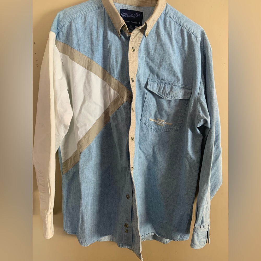 VINTAGE men’s Wrangler Western multicolored denim button up